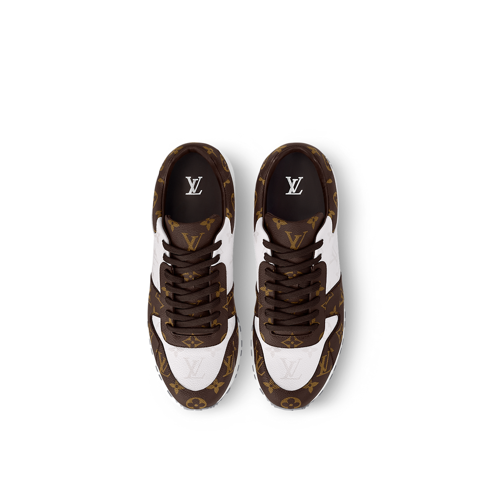 Sneaker Run Away #2