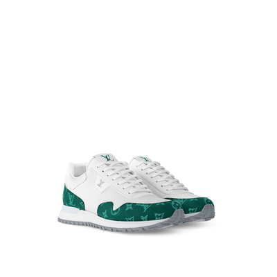 Sneaker Run Away - #10