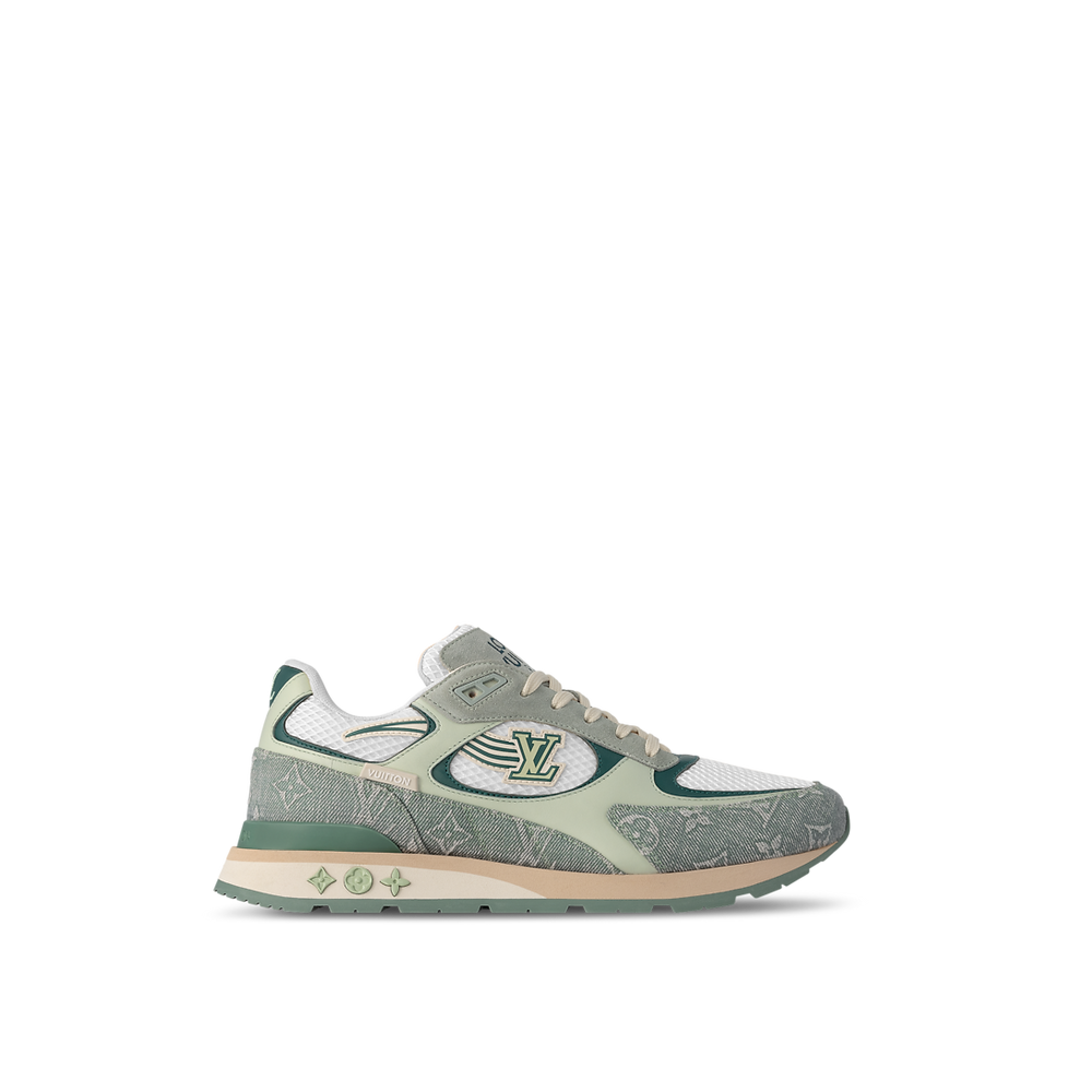 Sneaker Run Away #4