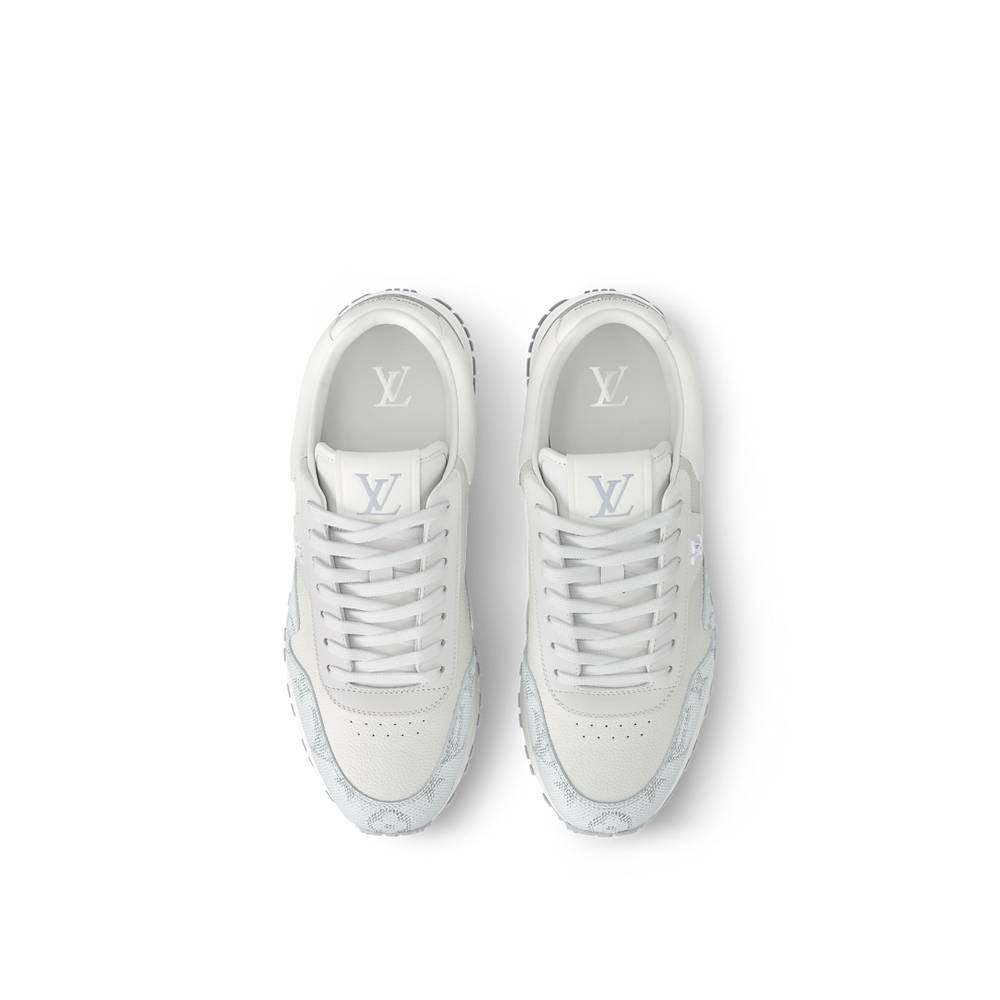 Sneaker Run Away - #12