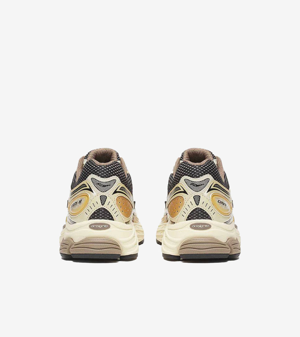 Saucony ProGrid Omni 9 Gold