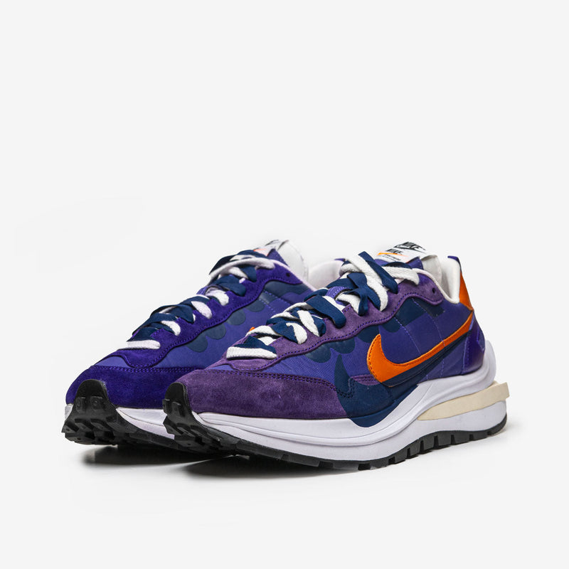 Nike Vaporwaffle sacai Dark Iris