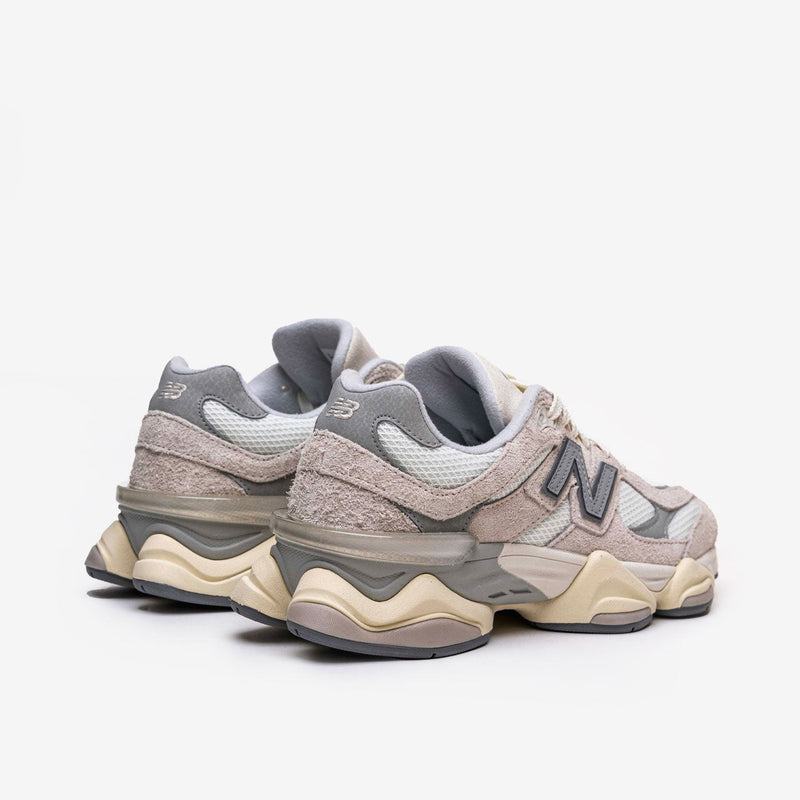 New Balance 9060 Moonbeam Sea Salt