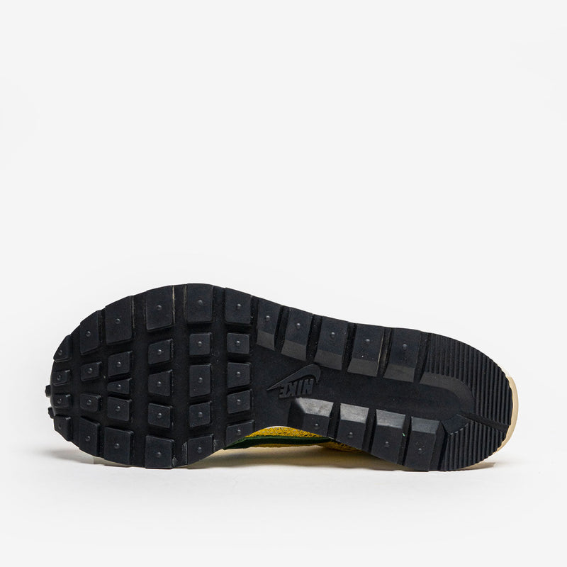 Nike Vaporwaffle sacai Tour Yellow Stadium Green