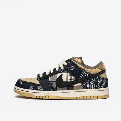 NIKE SB DUNK LOW TRAVIS SCOTT