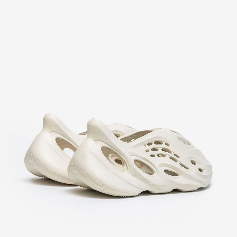 adidas Yeezy Foam RNNR Sand