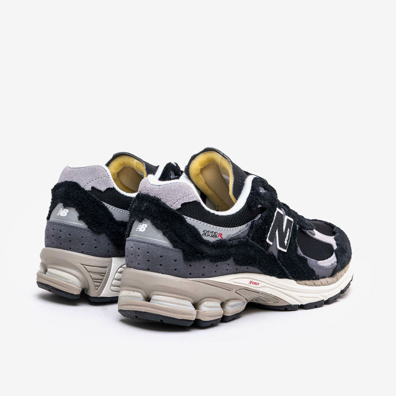 New Balance 2002R Protection Pack Black Grey