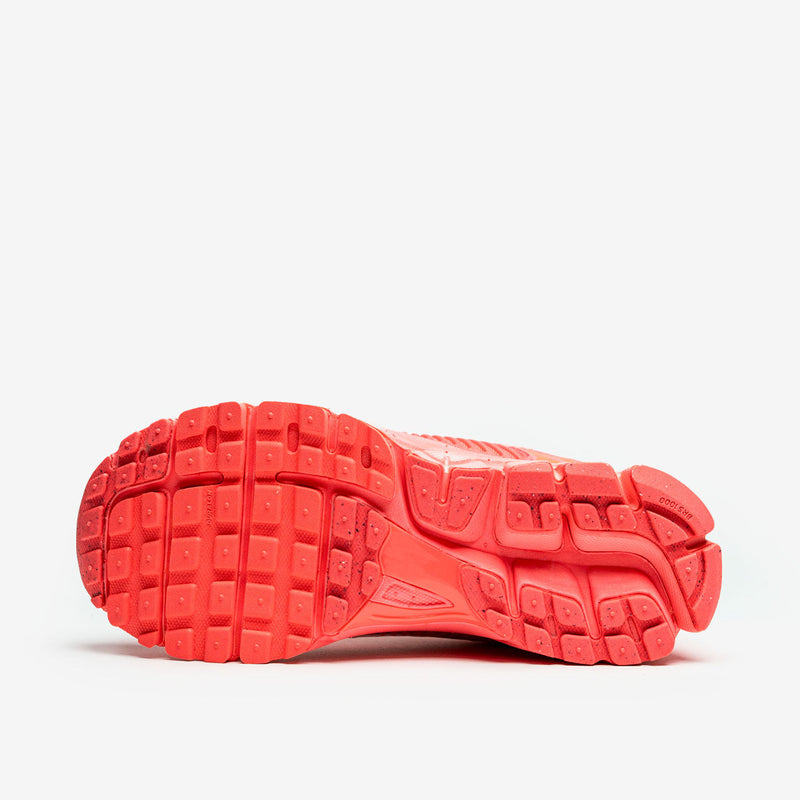 Nike Zoom Vomero 5 Hot Punch