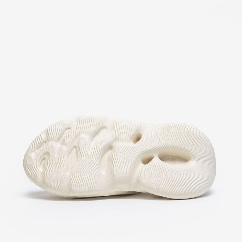 adidas Yeezy Foam RNNR Sand