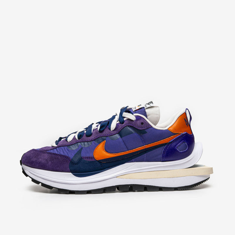 Nike Vaporwaffle sacai Dark Iris