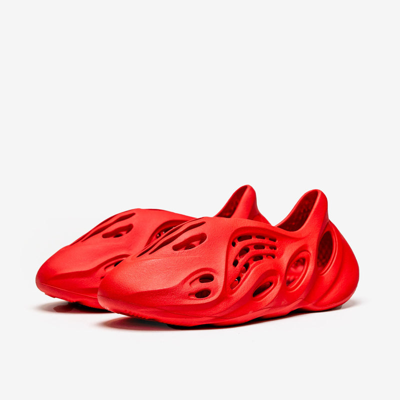 adidas Yeezy Foam RNNR Vermillion