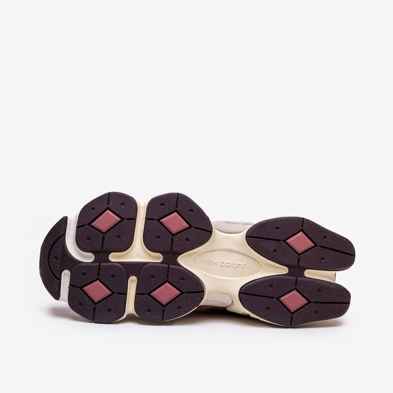 New Balance 9060 Sea Salt Cherry Blossom