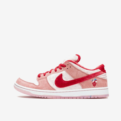 Nike SB Dunk Low StrangeLove Skateboards (Regular Box)