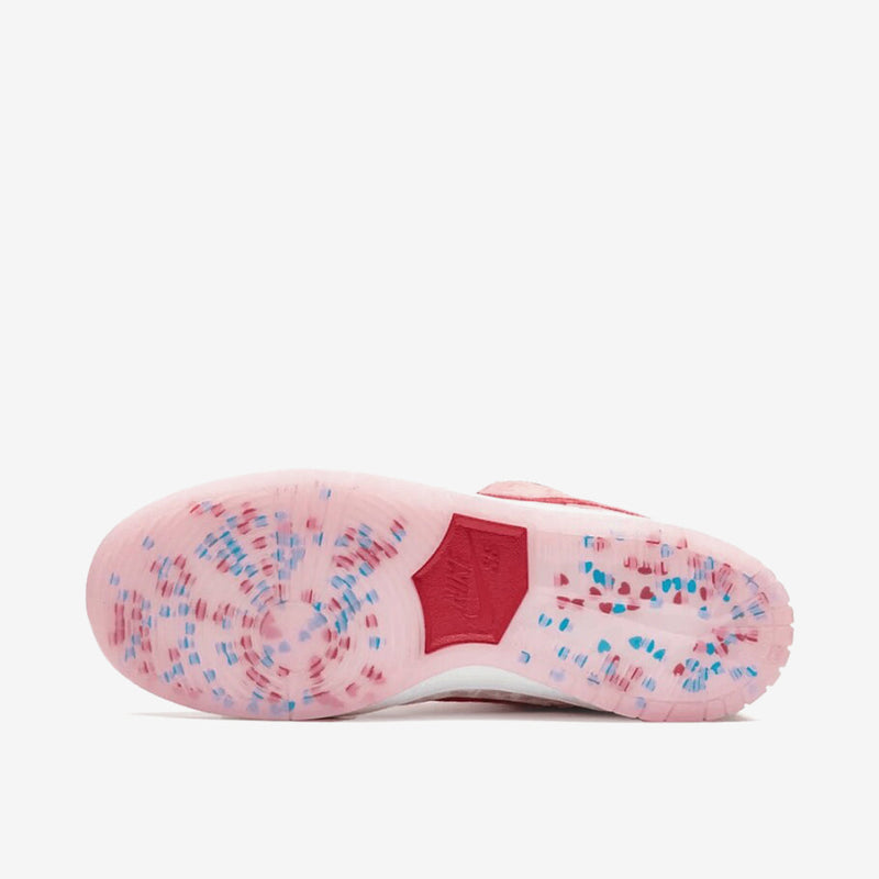 Nike SB Dunk Low StrangeLove Skateboards (Regular Box)