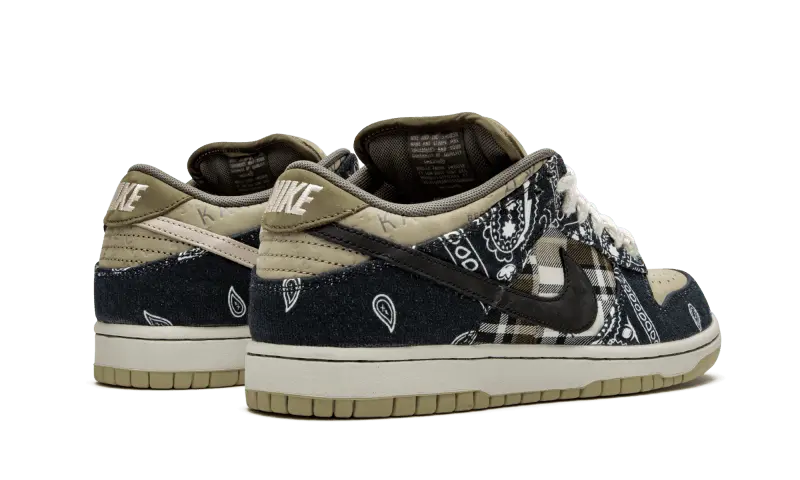SB Dunk Low Travis Scott Nike